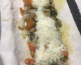Foto del paso 6 de la receta: Empanada arrollada de pastrón y quesos 🥓🫑🧀🧅