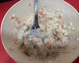 Foto del paso 3 de la receta: Rollitos saludables de pimientos de piquillo rellenos con salsa de yogur y mostaza