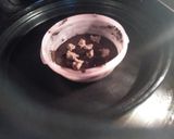 A picture of step 4 of Microwave Mini-Oreo cake (made with Oreo biscuits).