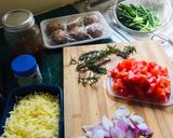 A picture of step 1 of Meatballs in tomato sauce.