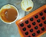 Une image de l'étape 4 de Chocolat coeur caramel 🍫☕.