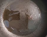 A picture of step 4 of Dahi bhindi.