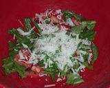 Foto del paso 2 de la receta: Ensalada fresca con un toque de parmesano!!