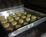 Foto langkah ke 5 dari resep Kue kering (cetak garpu).