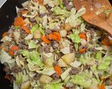 A picture of step 5 of Bubble and Squeak.