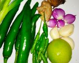 Foto langkah ke 1 dari resep Cumi bumbu hitam cabai hijau.