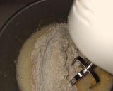 Foto langkah ke 3 dari resep Bolu pisang panggang 1 telur.