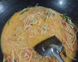 Foto langkah ke 4 dari resep Tumis santan pepaya muda.