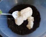 A picture of step 4 of Oreo truffles.