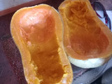 Zapallo anco relleno al horno con lo que hay en casa