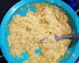 Foto langkah ke 3 dari resep Muffin pisang panggang.