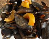 Foto del paso 6 de la receta: Spaghetti al Nero di Sepia con Frutos del Mar