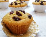 Foto langkah ke 5 dari resep Vanilla Raisin Muffin.
