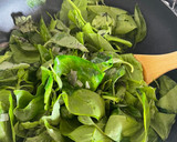 Foto del paso 1 de la receta: Tallarines verdes con chuleta a lo peruano