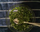 Foto del paso 3 de la receta: Lomo de res al pesto con salsa chimichurri