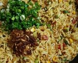 ચીલી ગાર્લિક ફ્રાઇડ રાઈસ (Chili Garlic Fried Rice Recipe In Gujarati) રેસીપી સ્ટેપ4ફોટો