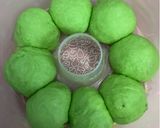 Foto langkah ke 4 dari resep Roti Kukus Pandan (isi cokelat) ✨.