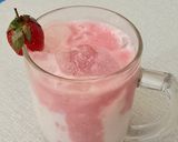 Foto langkah ke 3 dari resep Jus Stroberi.