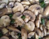 Foto langkah ke 5 dari resep Jamur kancing cabe ijo.