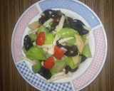 Foto langkah ke 5 dari resep Tumis oyong jamur.