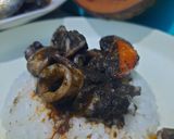 Foto langkah ke 4 dari resep Cumi Tinta Hitam Khas Jawa Timur.