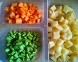 Foto langkah ke 3 dari resep Sambel goreng kentang,wortel,buncis.