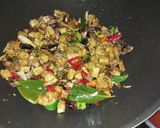 Foto langkah ke 5 dari resep Kering Tempe & Tongkol Suir.