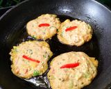 A picture of step 4 of Veggie Mini Chillas With Mixed Bran Flour.