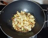 A picture of step 3 of Samak Rice Pulao.