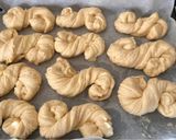 Pas rețetă [Dulce] Mucenici moldovenești pufoși 9 fotografie