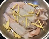 Hình bước làm 1 của món Mực hấp sốt chanh Thái Lan
