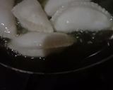 Foto langkah ke 7 dari resep Cireng isi ayam suwir pedas.