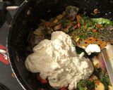 A picture of step 3 of Patiyala chicken.