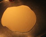 Foto del paso 9 de la receta: Pizzas; Escudo de don Roque y Globo de historieta