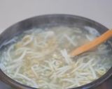Foto langkah ke 4 dari resep Kongnamul Guk / Sup Tauge Korea.