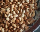 صورة لخطوة 1 من وصفة حلوى الفول السوداني و الشوكولا