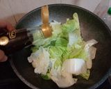 รูปขั้นตอนการทำที่ 3 ของ ผักกาดขาวผัดน้ำปลา กุ้งแห้งกรอบ