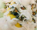 Foto del paso 7 de la receta: ARROLLADO DE POLENTA RELLENO CON ACELGA Y ZUCHINIS (bañado con salsa blanca) 🤩🤗😋🧅🫑🥬🥒😋🤩