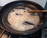 Foto del paso 3 de la receta: Filete de pescado con papas y espárragos