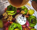 Foto del paso 5 de la receta: Ensalada de Burrata con ciruelas y aguacate 🥑