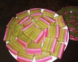 Foto langkah ke 7 dari resep Kue lapis warna warni kenyal & enak.