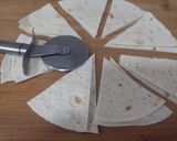 Foto del paso 1 de la receta: Falsos mini croissants con tortillas de trigo o maíz en 5 minutos