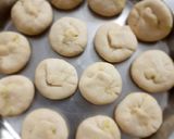 A picture of step 5 of Matar kachori.