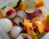 Foto langkah ke 4 dari resep Rujak Rambutan.