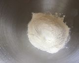 Une image de l'étape 1 de Pâte brisée à la crème.