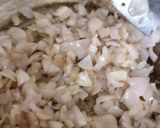 A picture of step 2 of Masala pav.