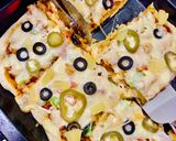 A picture of step 10 of Hawaiian Chicken Pizza.