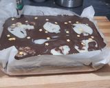 Foto del paso 3 de la receta: Cuadritos de caluga y chocolate