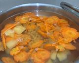 Foto langkah ke 1 dari resep Sup Makaroni Sosis.