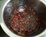 गुलाब शर्बत (Gulab sharbat recipe in hindi) रेसिपी चरण 3 फोटो